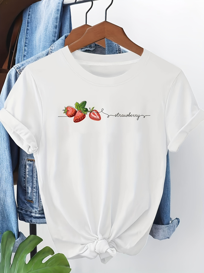 Summer Clothing Trends 2026 - Kadın Çilek Desenli Kısa Kollu Tişört