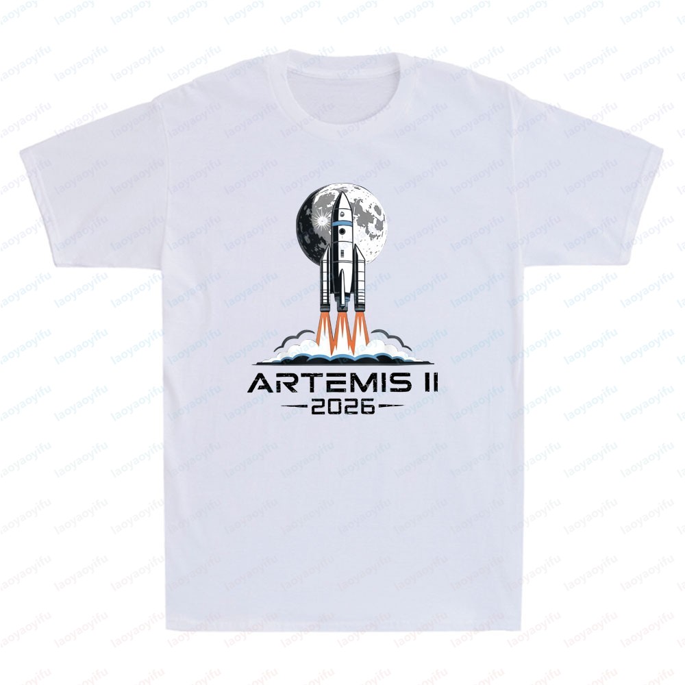 2026 Ay Roketi Grafik Tee Moda - Summer Clothing Trends For Men 2026 incelemesi ve fiyatı